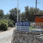 Apollon מלון