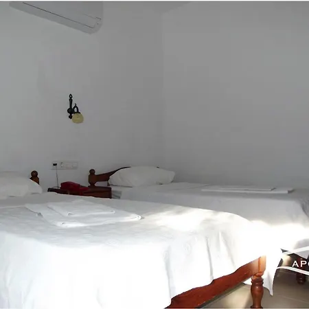 Apollon Hotel 2*