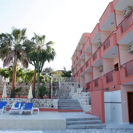 Apollon Hotel 2*