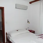 Hotel Apollon Gombe