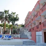 Apollon Hotel 2*