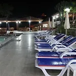 Apollon 2* Gombe