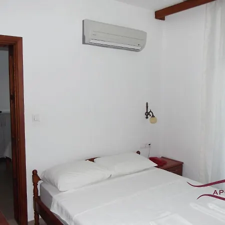 Hotell Apollon Gombe