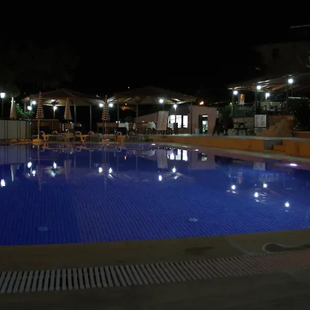 Apollon Hotel 2*