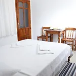 Hotel Apollon Gombe